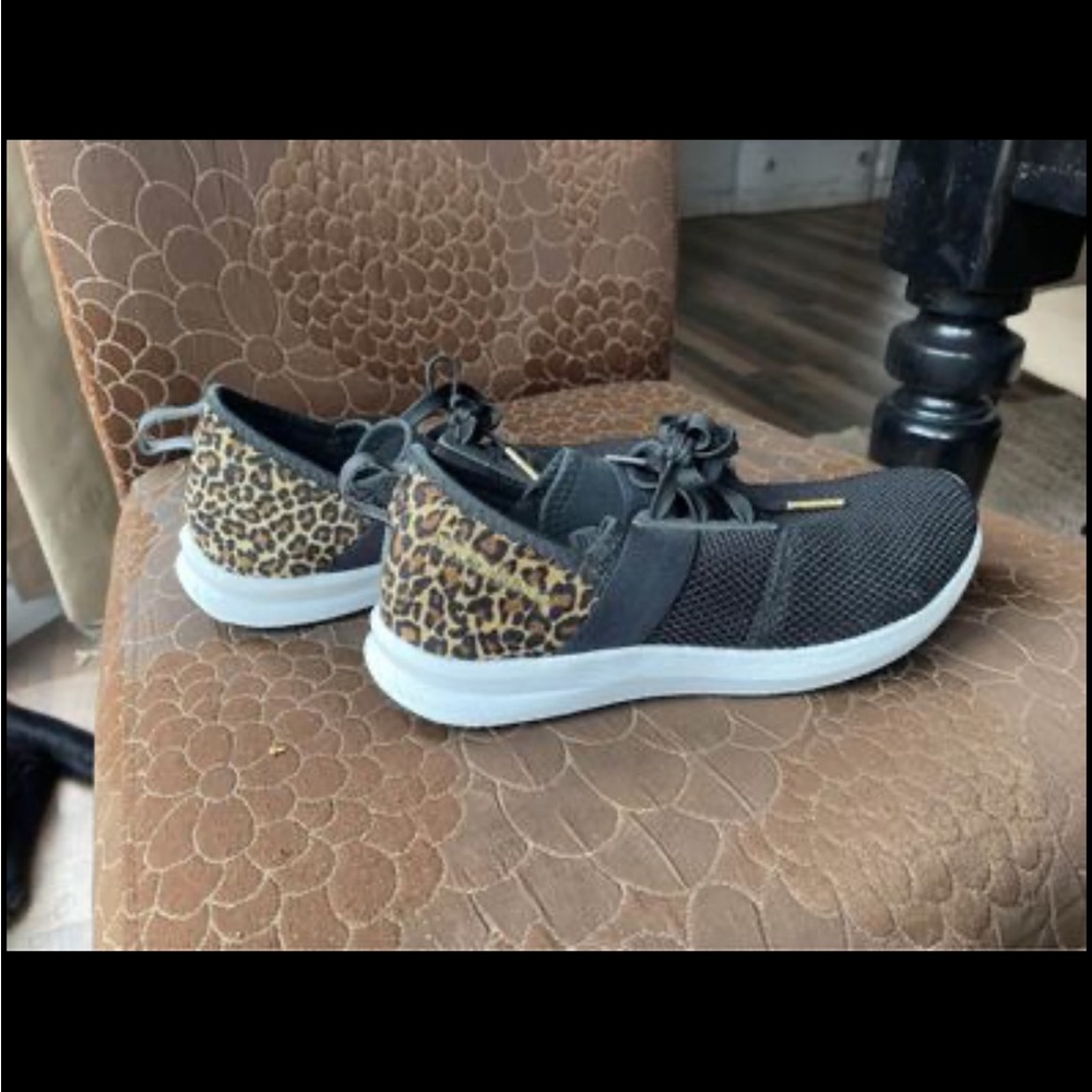 New balance leopard shoes